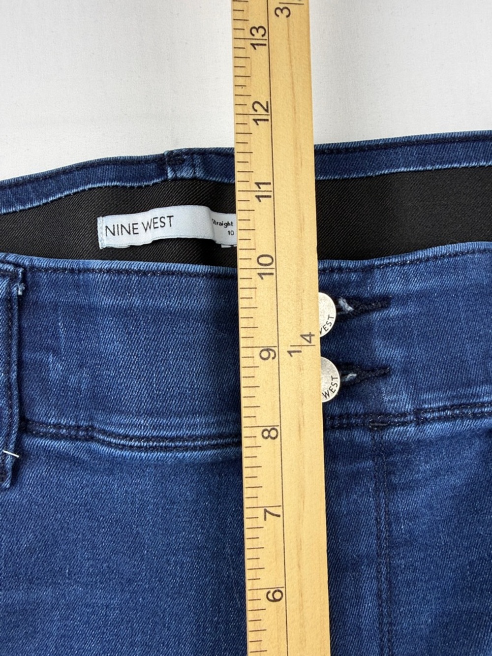 Nine West Straight Leg Jeans Size 10 Stretch Waist Comfort Fit - Picture 4 of 9